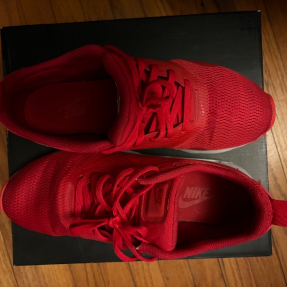 Nike Air Max Tavas, size 7.5 men - Picture 5 of 6